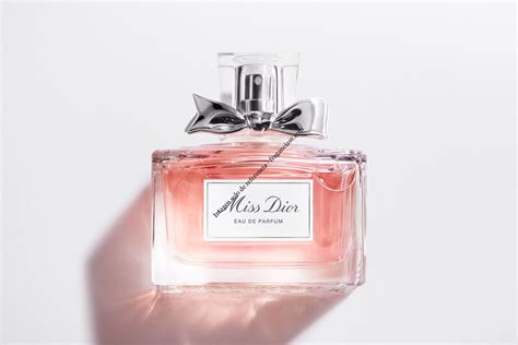 el perfume miss dior tiene feromonas|Miss Dior Dior fragancia .